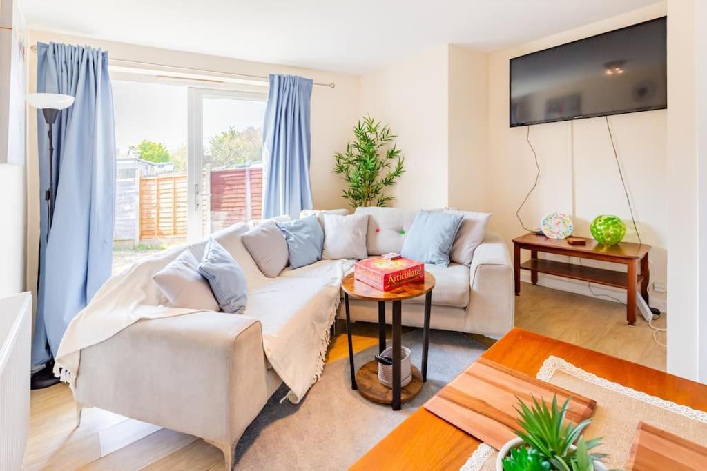 The Hideaway Villa Cleveleys Bagian luar foto